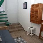 Charming Studio In The City Center Апартамент