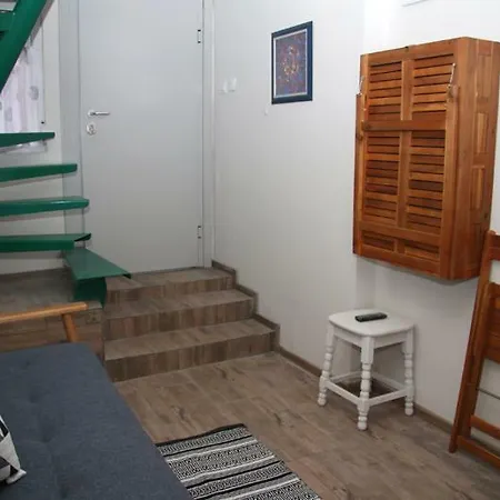 Charming Studio In The City Center Апартамент