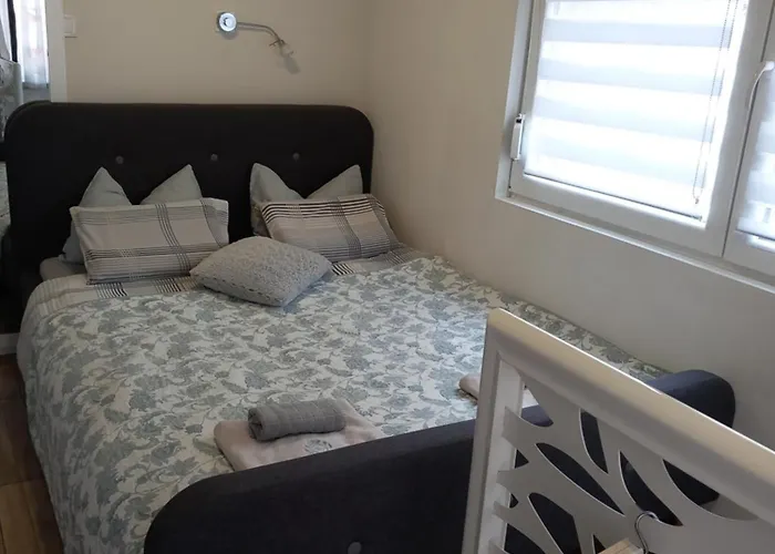 アパート Charming Studio In The City Center