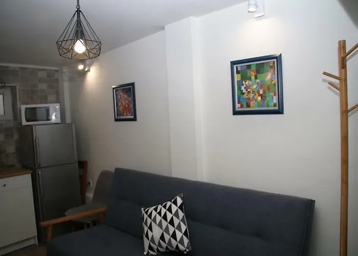 Charming Studio In The City Center アパート